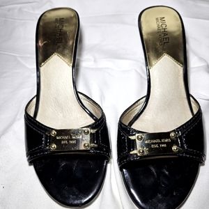 Michael Kors slip on heela